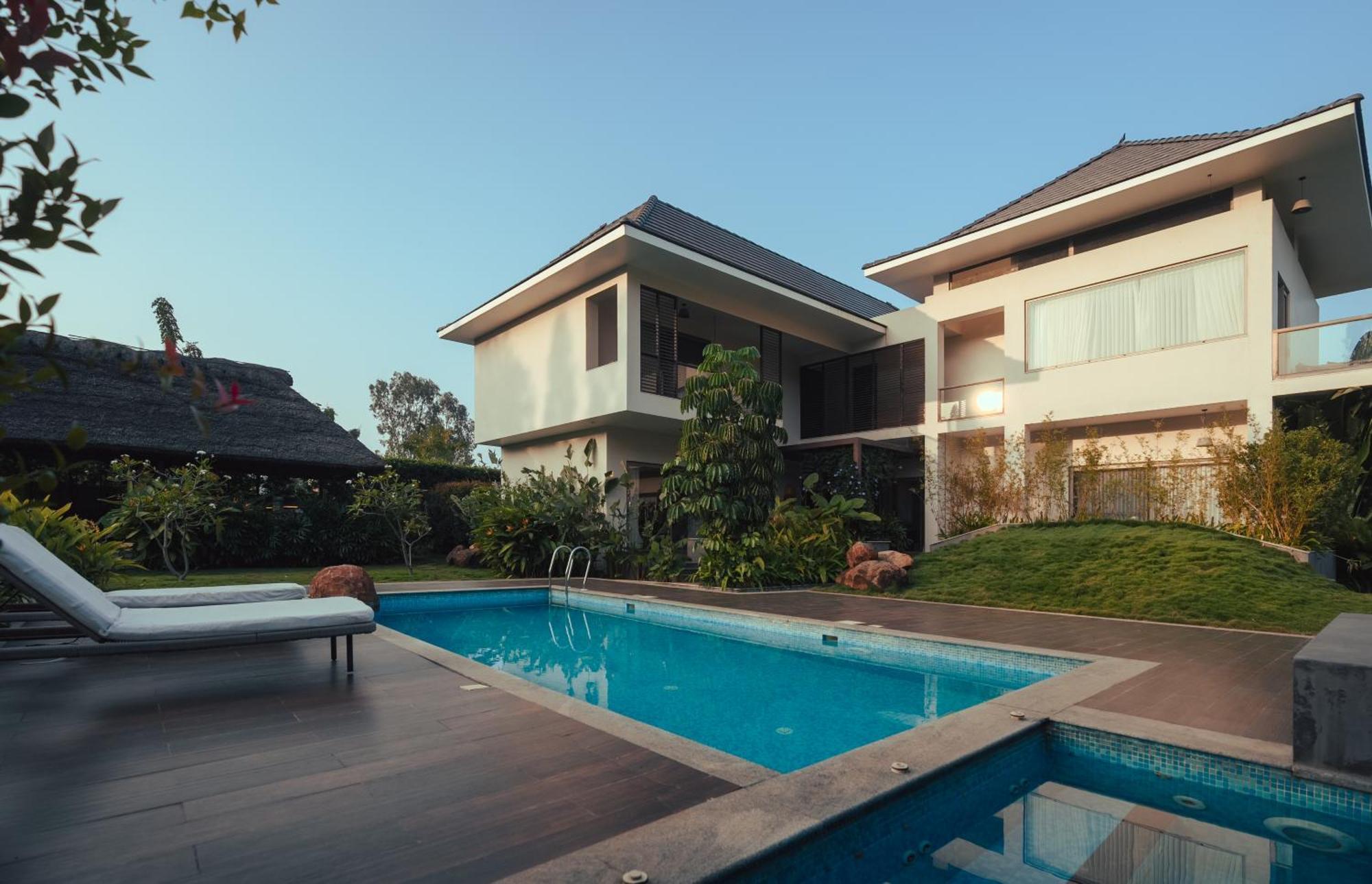 Готель Oro The Estates, Nandi Hills Nandigunda Екстер'єр фото
